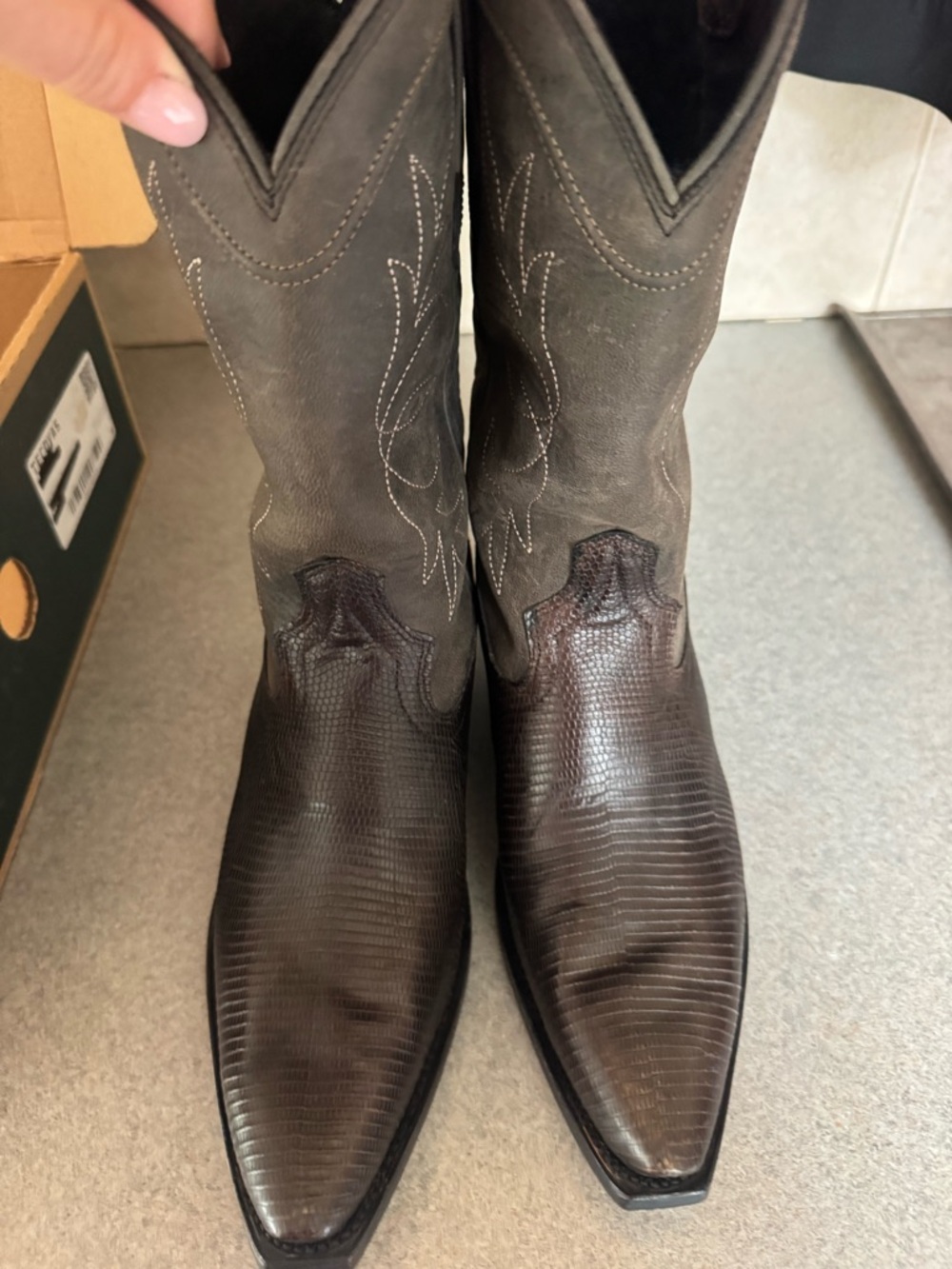 Tecovas women’s size 9 midnight lizard Sadie cowboy boots black